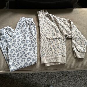 cheetah sweat set